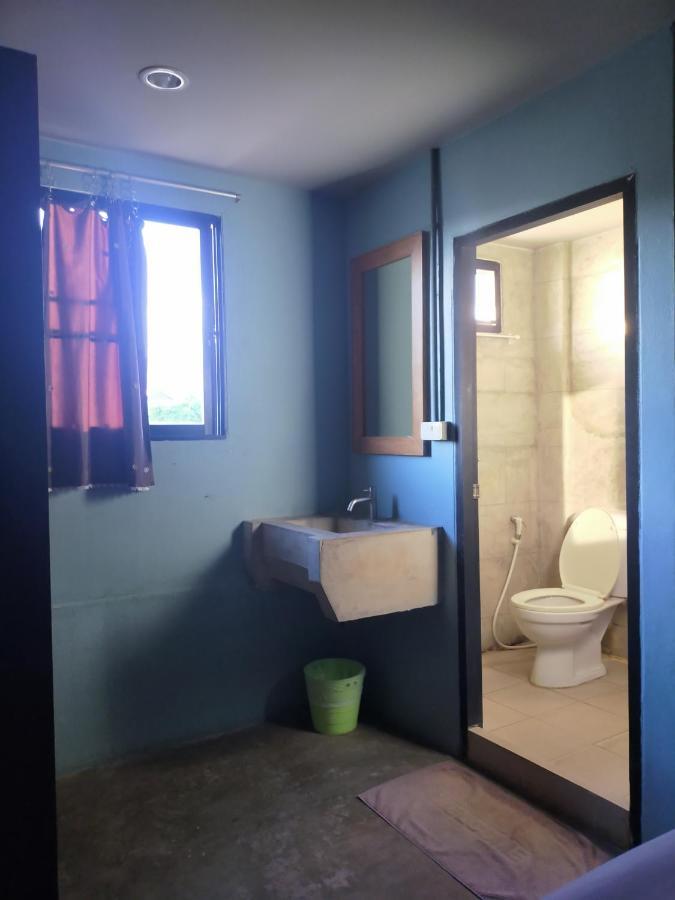 9 Hostel Chiang Mai Exteriör bild