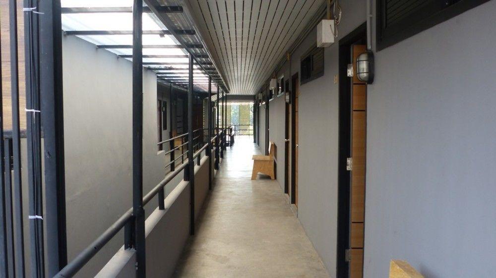9 Hostel Chiang Mai Exteriör bild